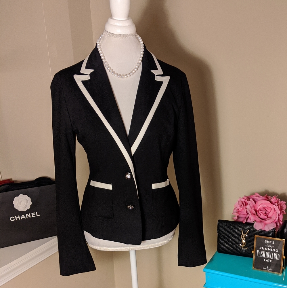 Ponte knit black and white blazer